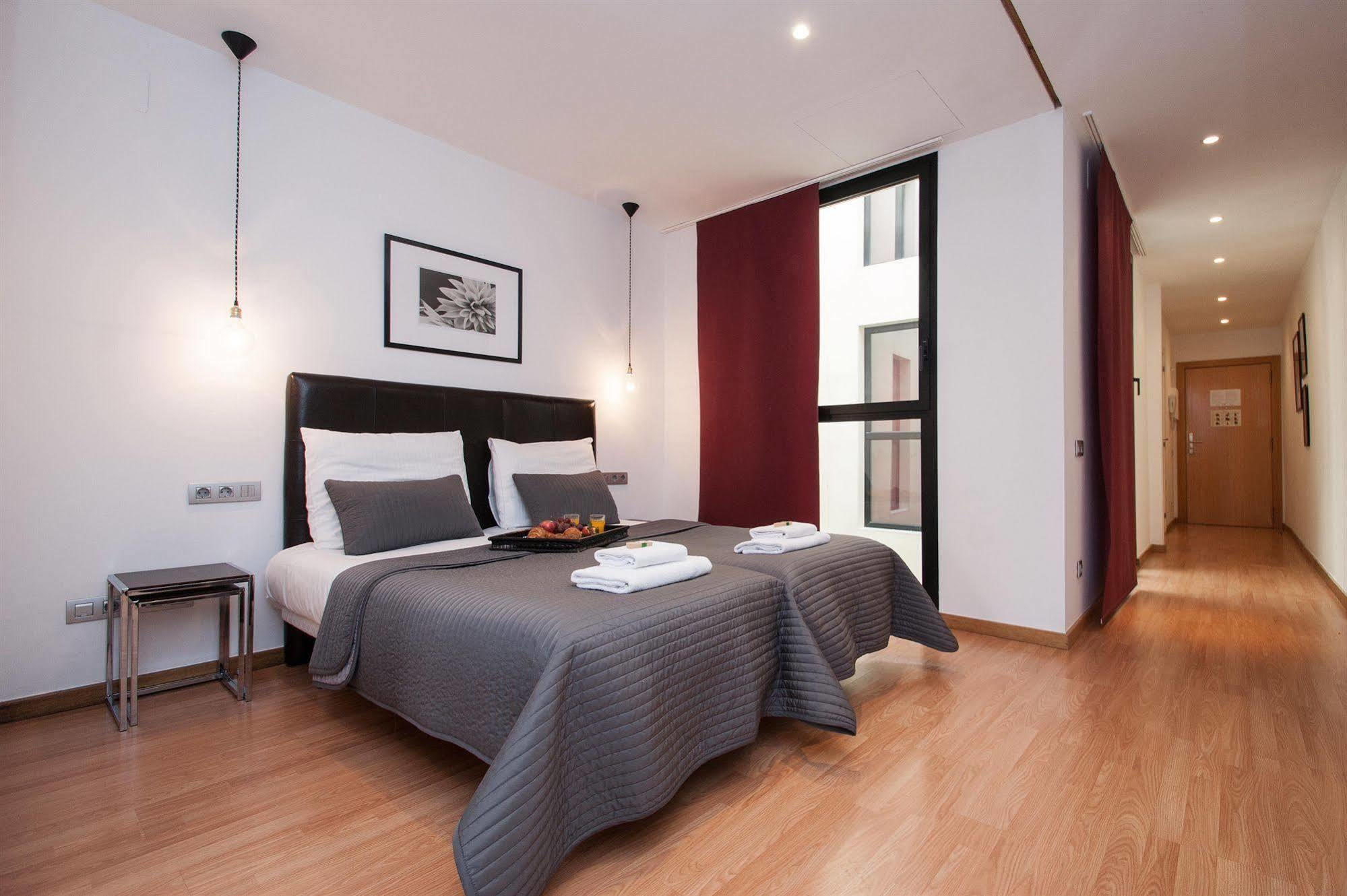 Short Stay Group Liceu Serviced Apartments Barcelona Zewnętrze zdjęcie
