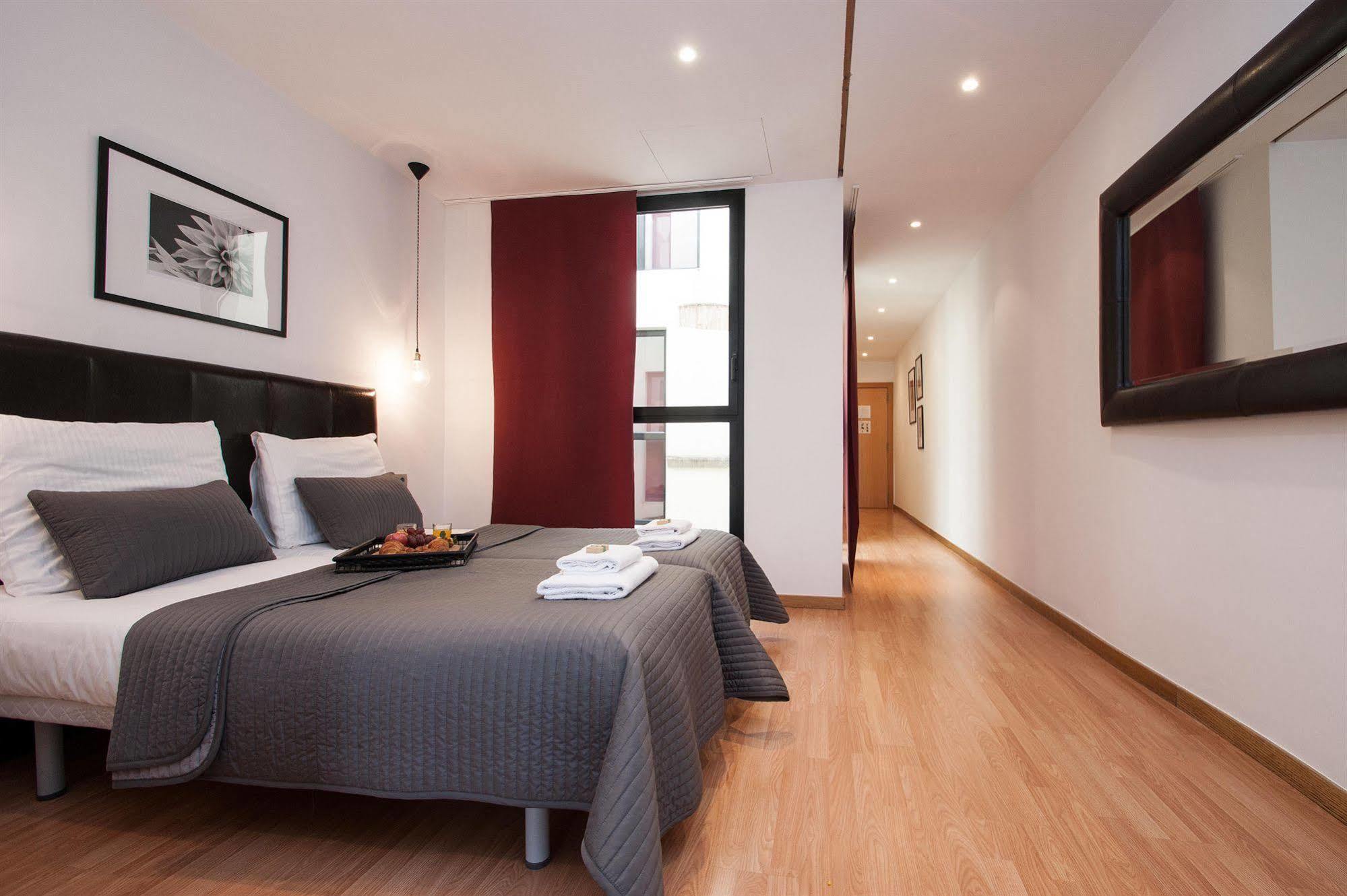 Short Stay Group Liceu Serviced Apartments Barcelona Zewnętrze zdjęcie